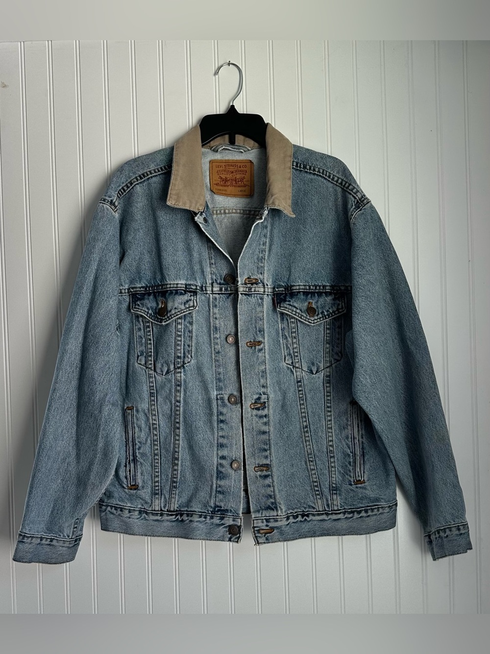 Levi's VINTAGE Light Blue Denim Jacket with Tan Corduroy Collar